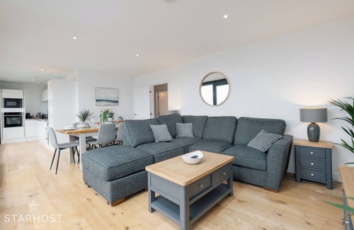 Southampton City Centre Apartment | StarHost Residences - Stunning 2 bedroom apartment in Ocean Village