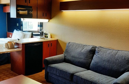 Starkville Hotel | Starkville Inn & Suites