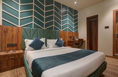 Andheri East Hotel | Starville Hotel