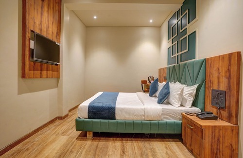 Andheri East Hotel | Starville Hotel