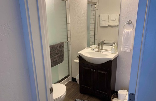 Coeur d'Alene Cabin | State Motel - three
