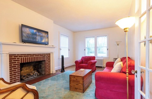 Cheriton House | Stately historic 3bdr shore house near Cape Charles, boat parking, pet friendly