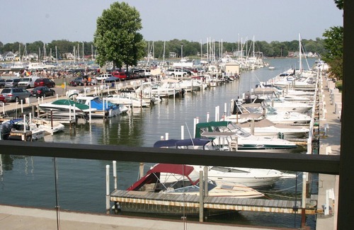 Holland Condo | Staterooms 2N, Waterside View, heated pool, near Holland State Park Beach