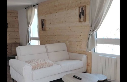 Saint-Brieuc Apartment | Station getaway