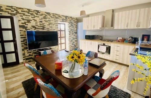 Lanark Apartment | Station Hotel