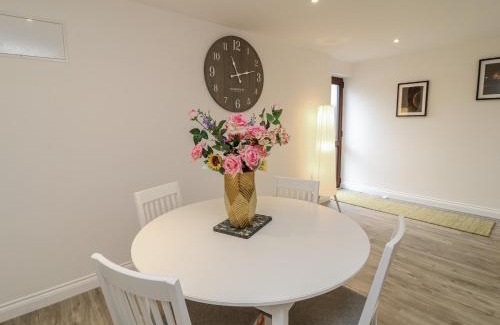 Sleaford House | Station House