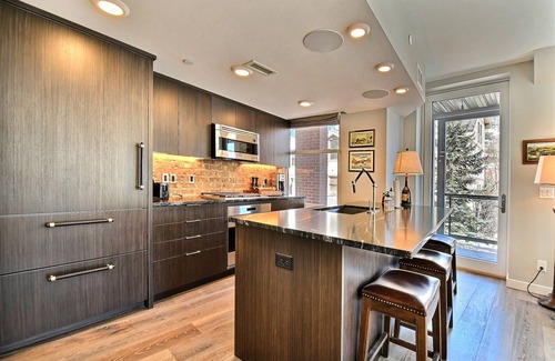 Downtown Park City Condo | Stay Amidst Main Street Park City; Skiing, Shopping, dining and nightlife Right Out Your Front Door!