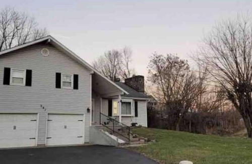 South Lebanon House | Stay and Play/ Close to KI and GWL