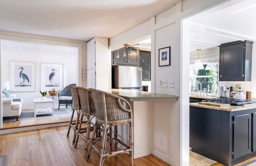 Gloucester House | Stay at Niles Beach S