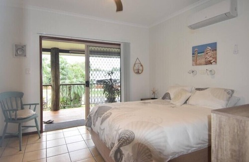 Wongaling Beach House | Stay at ‘Ocean Breeze’