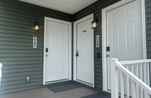 Saint Marys  Allen County House | Stay at The Fort! 2 Homes perfect| Gatherings for Teams| Reunions| Families