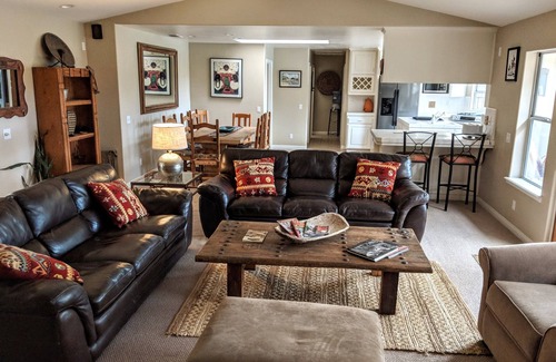 Paso Robles House | Stay at the Winery and immerse yourself is wine country living