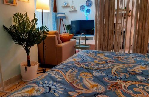 Khattalwada Apartment | Stay-by-the-bay, 2bed garden apt with lounge bdrm