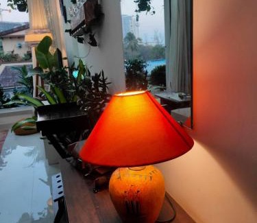 Khattalwada Apartment | Stay-by-the-bay, 2bed garden apt with lounge bdrm