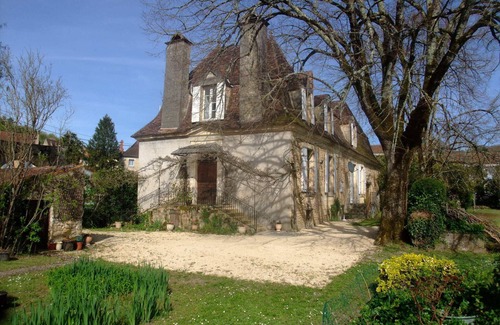 Saint-Cyprien House | STAY IN A BEAUTIFUL CHARTREUSE OF THE XVIIIth CENTURY (8 PEOPLE - FREE WIFI)