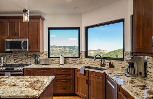 Evergreen House | Stay In Evergreen - Denver Mountain Escape