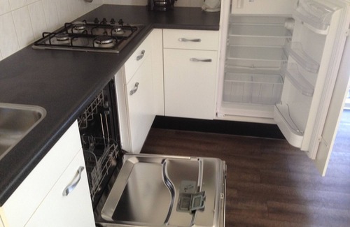 Nieuw Heeten House | Stay in the spacious Bungalow Palthe for 6 persons at Vakantiepark de Sallandshoeve and enjoy comfort and privacy in the woodlands of Overijssel.