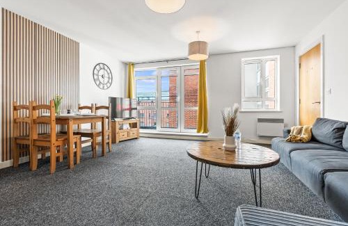 Coventry City Centre Apartment | STAY LONGER, PAY LESS - CENTRAL Location !