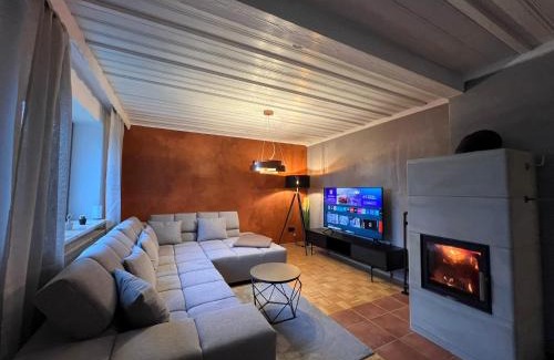 Bad Aibling Apartment | Stay Nice Thermen-Glück 3BR 100qm Whirlpool-Badewanne