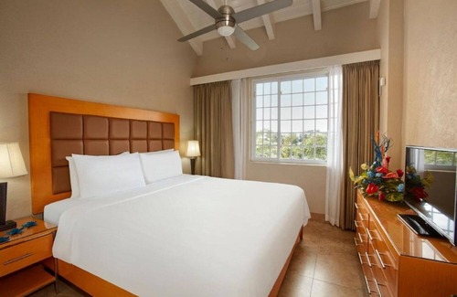 Saint Lawrence Hotel | Stay on the Beach in Barbados! 2 Rooms w/Kitchen, Balcony & Private Beach
