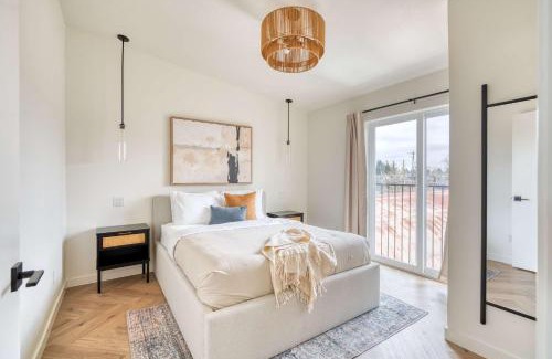Alberta Arts District House | Stay Portland - AlbertaArts Happy Place Townhome - 91 WalkScore