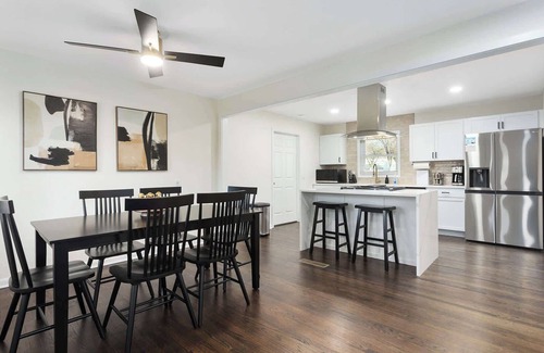 New Century House | Stay & Relax|4 BR home|Private Parking+Pool Table