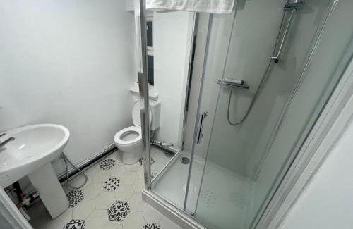 Cheetham Hill House | Stay relax
