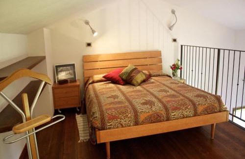 Casalfiumanese Apartment | Stay with Balcony Views