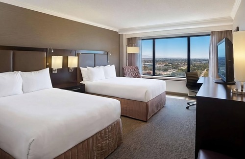 Milpitas Hotel | Stay Within 5 Mins to Norman Mineta San Jose Int'l Airport!