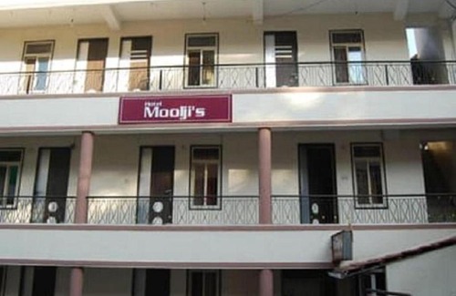 Mount Abu Hotel | StayApart Hotel Mooljis Mount Abu