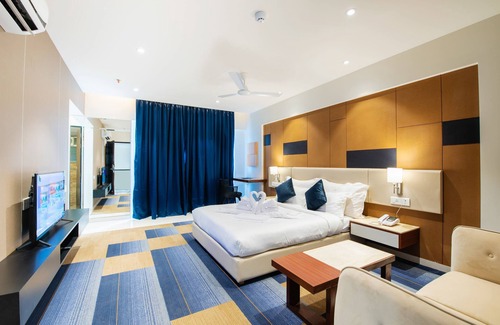 Thite Nagar Hotel | StayBird B Suite, Business Hotel