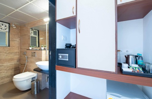 Thite Nagar Hotel | StayBird B Suite, Business Hotel