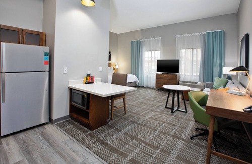 Ames Hotel | Staybridge Suites Ames by IHG