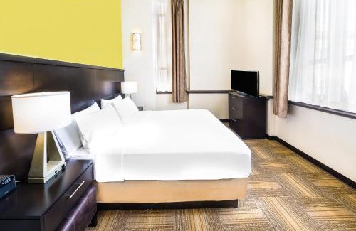 Downtown Baltimore Hotel | Staybridge Suites Baltimore - Inner Harbor by IHG
