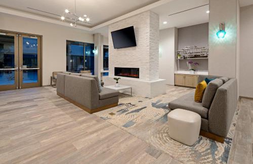 Harbor Hotel | Staybridge Suites - Long Beach Airport by IHG