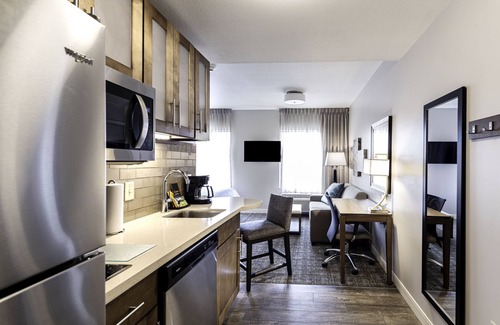 Montgomery Hotel | Staybridge Suites Montgomery - Downtown by IHG