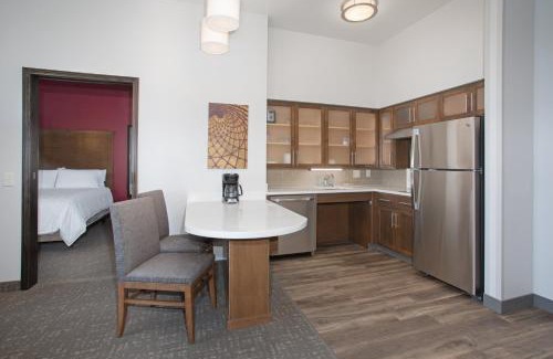Rapid City Hotel | Staybridge Suites Rapid City - Rushmore by IHG