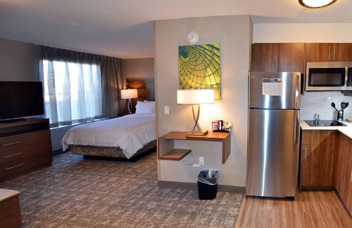 Red Deer Hotel | Staybridge Suites Red Deer North by IHG