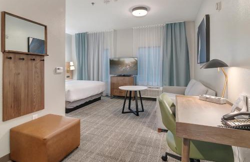 Tyler Hotel | Staybridge Suites Tyler University Area by IHG