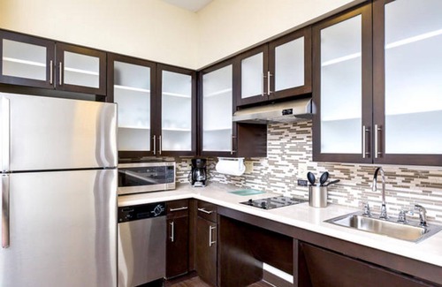 College Station Hotel | Staybridge Suites College Station by IHG