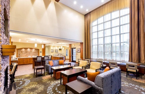 College Station Hotel | Staybridge Suites College Station by IHG