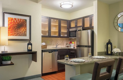 Concordville Hotel | Staybridge Suites Wilmington - Brandywine Valley by IHG