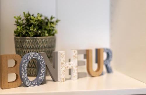 Zona Farini Apartment | StayEasy Bernina - Design Loft, metro and free parking