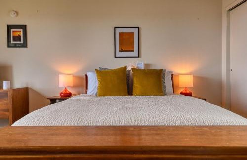 Coos Bay Hotel | #StayinMyDistrict Cape Arago Studio Suite