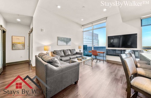Second Ward Condo | StaysByWalker 3BR Lux Uptown | Spa/Gym/KingBed