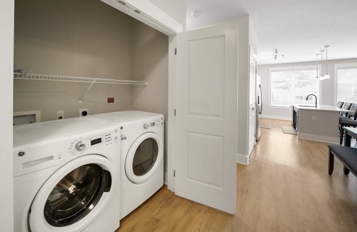 Charlotte Condo | StaysByWalker 3BR Waverly - WiFi/King Beds/Gym ADA