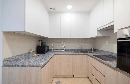 Al Sufouh 1 Apartment | StayShort - Stylish 1BR in Media City with Large Private Balcony