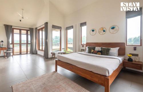 Awas Villa | StayVista at Casa Frangipani - Lawn & BBQ