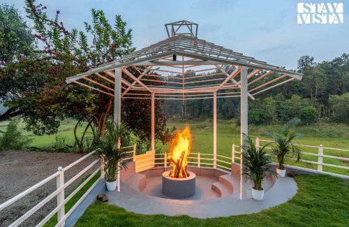 Nakur Sirangala Villa | StayVista at Kailaasa with Bonfire, Pool and Al-fresco