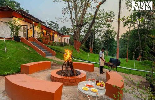 Kanbylu Baichanalli Villa | StayVista at The Estate Villa